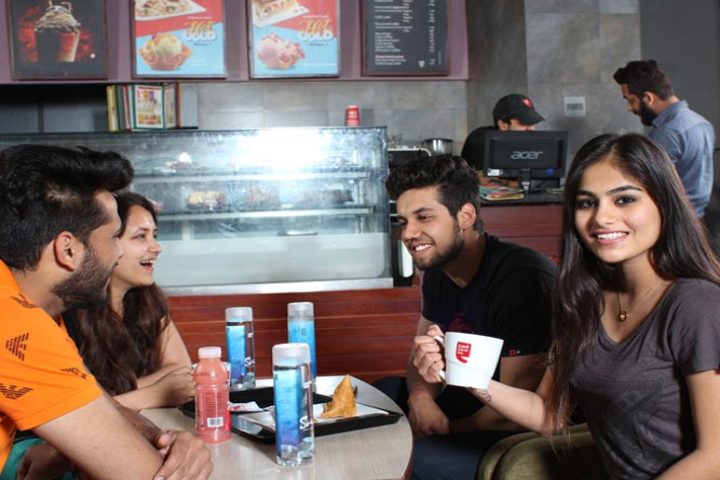 Amity University, Gurgaon Cafeteria of Amity University Gurgaon